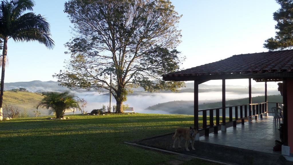Pousada Canto Do Lago Piracaia Exterior photo